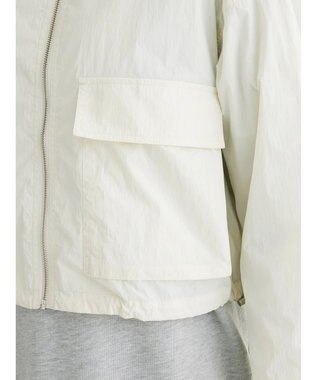 Green Parks ・ＥＬＥＮＣＡＲＥ　ＤＵＥ　スタンドナイロンブルゾン Ivory