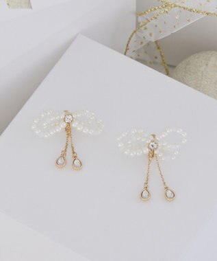 Maison de FLEUR パールリボンビジューイヤリング