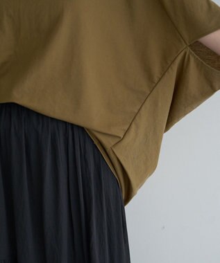 YECCA VECCA 異素材切替バックデザインプルオーバー Khaki