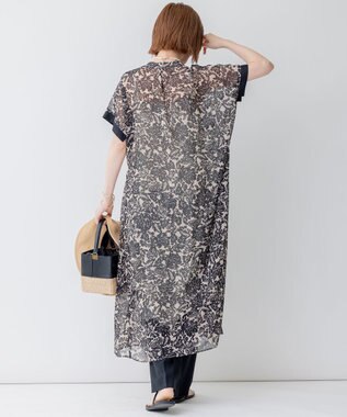 23区 ボタニカルプリント フレア ワンピース ベージュ×ブラックプリント