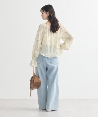 earth music&ecology ナローリボンくしゅくしゅギャザーブラウス Flower