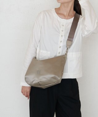 russet 【2025AW新作】クラウズナイロン ラウンド2WAYショルダーバッグ(CE-1621) Gray