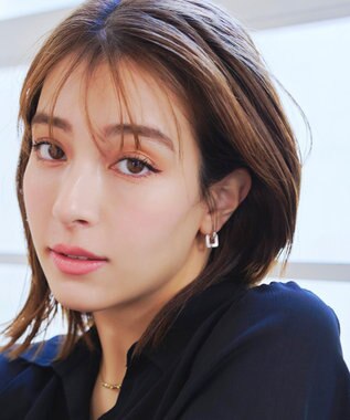 Tiaclasse 【金属アレルギー対応】スクエアシェルピアス ピンクゴールド