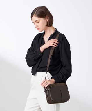 Y'SACCS ナイロン×牛革コンビシリーズ　横型ショルダーバッグ　SSサイズ チョコ