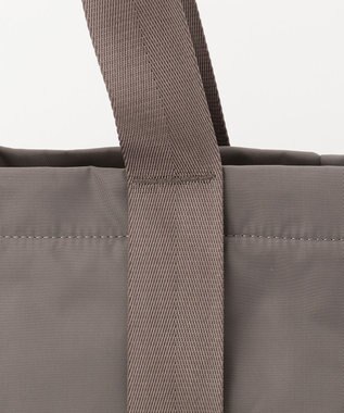 TOCCA 【新色登場！WEB＆一部店舗限定・撥水】CIELO TRAVEL BACKPACK バックパック ベージュ系