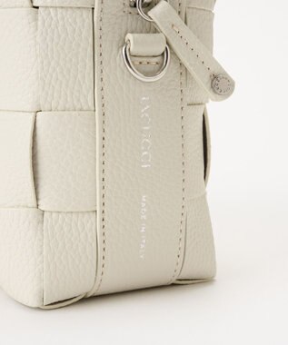 IACUCCI 【予約】ベルタ S CERVO ホワイト