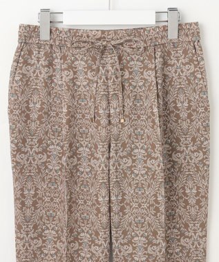 自由区 L 【洗える】ダマスクフローラルプリントテーパード パンツ モカ