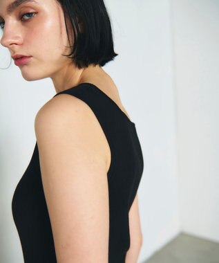 GRACE CONTINENTAL スクエアリブニットトップ ブラック