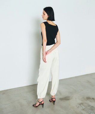 GRACE CONTINENTAL スクエアリブニットトップ ブラック