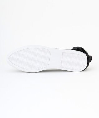 TOCCA BACK RIBBON SLIPON スニーカー ブラック×レース柄