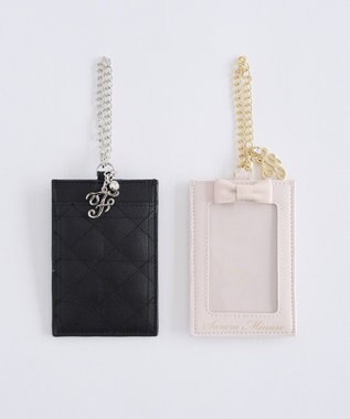 Maison de FLEUR Fチャームキルティングパスケース Black