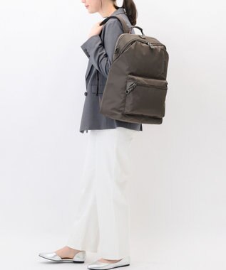 ACE BAGS & LUGGAGE W&.Day/Night ポッケス ハグリュック B4サイズ 15.6インチPC収納 20213 ダブルアンドデイナイト アッシュブラウン