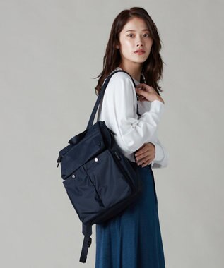 Y'SACCS ダブルホックポケットリュック ネイビー