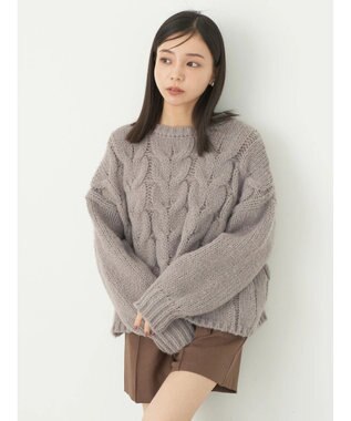 earth music&ecology ローゲージ手編み風ケーブルプルオーバー Gray Beige
