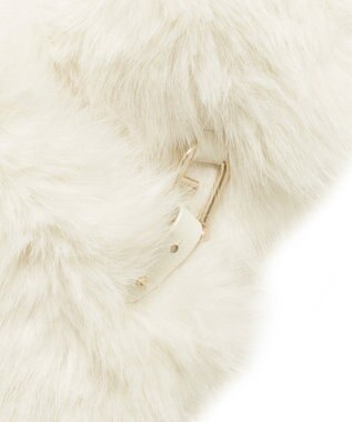 MOONBAT 【WEB限定】FURLA ベルト付きリッチフェイクファーマフラー オフホワイト