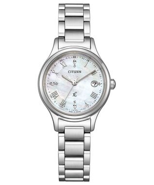 CITIZEN 【電池交換不要の電波時計】白蝶貝文字板が美しいシンプルでクリーンなウオッチ シルバー