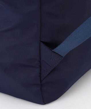 LA BAGAGERIE チャーム付き　ナイロンリュック ネイビー