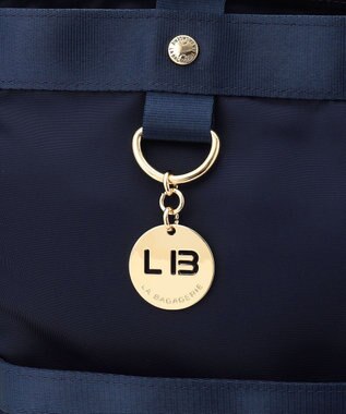 LA BAGAGERIE チャーム付き　ナイロンリュック ネイビー