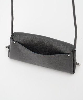 IACUCCI ≪予約≫アバ ウォレットショルダー CERVO チャコールグレー