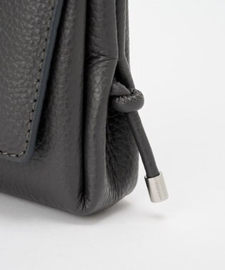 IACUCCI ≪予約≫アバ ウォレットショルダー CERVO チャコールグレー