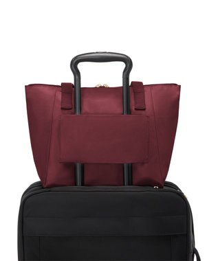 TUMI VOYAGEUR ジャスト・イン・ケース・スモール・トート ワイン