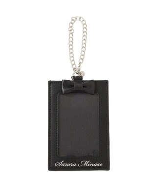Maison de FLEUR Fチャームキルティングパスケース Black