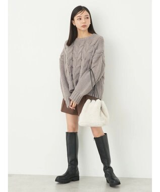 earth music&ecology ローゲージ手編み風ケーブルプルオーバー Gray Beige