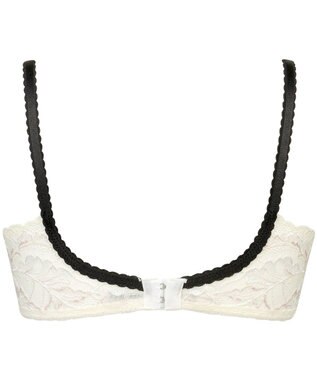 Wing ブラジャー 背中の段差をスムージング 脇高設計 胸ふっくら 【後ろ姿きれいブラ】 ブラ KB2721 ウイング／ワコール クリーム