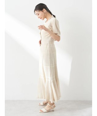 earth music&ecology ２点ＳＥＴ透かし編みカーディガン＋裾フレアスカート Ivory