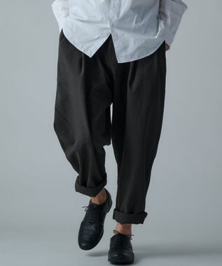 muuc スラックス チャコールグレー