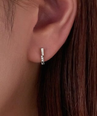 Phoebe 【金属アレルギー対応】【痛くないシリーズ】ツイストバービジューライトフィットイヤリング　シルバー シルバー