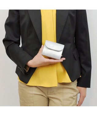 UNBILLION perche 姫路レザーかぶせミニウォレット シルバードット
