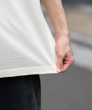 WEGO 【ユニセックス着用ITEM/MLサイズ展開】コンパクトフィットピグメントグラフィックT（SS） オフホワイト