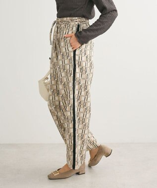 Green Parks アソート柄サイドラインパンツ Beige