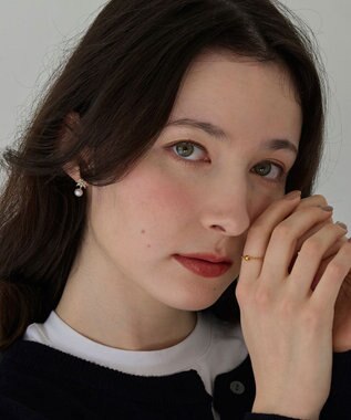 Phoebe 【金属アレルギー対応】プチフラワービジュースタッドピアス　オレンジ オレンジ