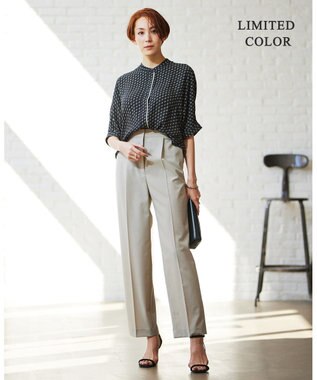 ICB 【人気のため新色追加・WEB限定カラーあり】BackSatinAmunzen 5分袖バンドカラーブラウス ブラック柄系［WEB限定］