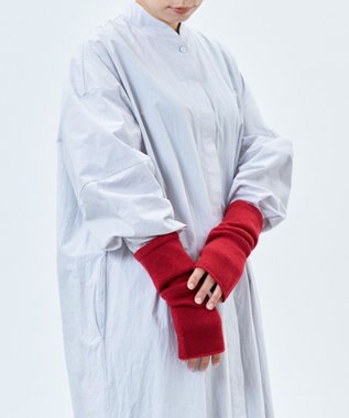 AND WOOL 〈上質な素材と手仕事から生まれた優しいニット〉カシミヤ100%アームウォーマー レッド