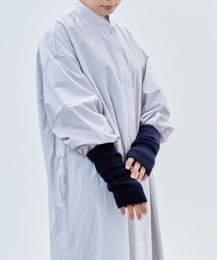 AND WOOL 〈上質な素材と手仕事から生まれた優しいニット〉カシミヤ100%アームウォーマー ネイビー