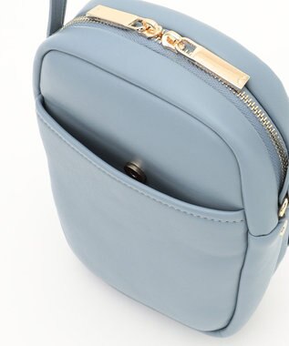 LA BAGAGERIE ランダムプリーツショルダーバッグ タテ ライトブルー