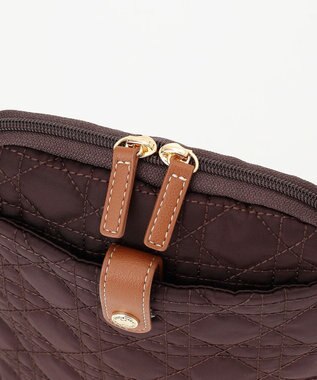 LA BAGAGERIE グリッドキルティングショルダー ワイン