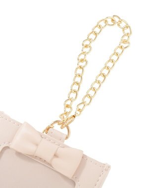 Maison de FLEUR Fチャームキルティングパスケース Pink