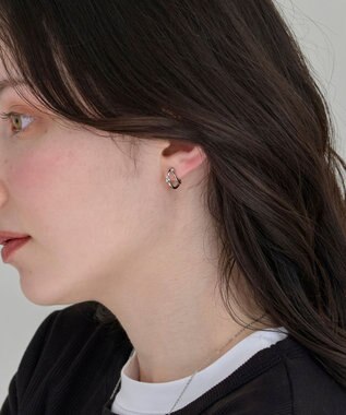Phoebe 〈アレルギー対応〉シャイニーダブルフープセラミックピアス　シルバー シルバー