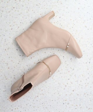 Bridget Birkin 【Bridget Birkin】アクセサリーパールチェーンショートブーツ ベージュ