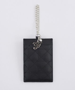 Maison de FLEUR Fチャームキルティングパスケース