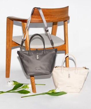 TOCCA 【環境にやさしい素材・撥水】【大人百花掲載】INNOCENCE TOTE トートバッグ ライトグレー系