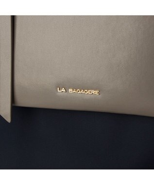 LA BAGAGERIE リサイクルレザー　フラップA4トート ネイビー