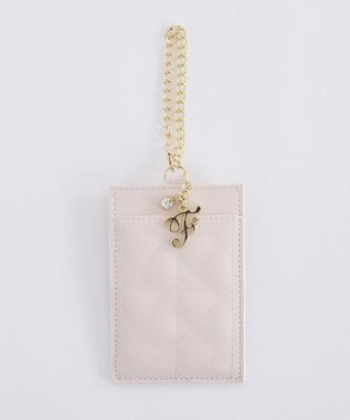 Maison de FLEUR Fチャームキルティングパスケース