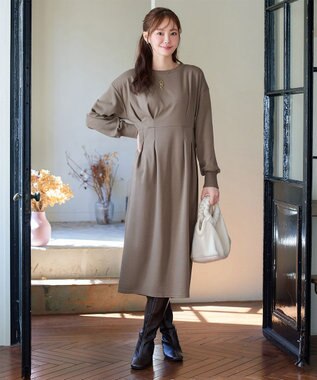 Tiaclasse 【吸水発熱 / 静電気防止】ポンチタックワンピース