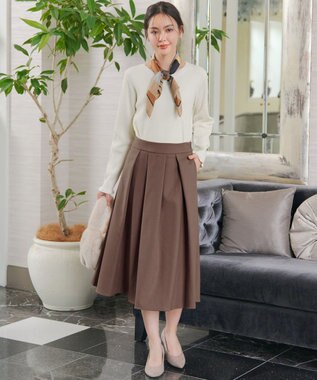 Tiaclasse 【安田美沙子さん着用・選べる2type・洗える】 フリルニットトップス クルーネック：オフホワイト