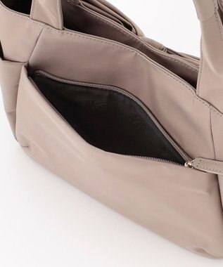 TOCCA 【大人百花掲載】KNOT IN HEART NYLONTOTE M トートバッグ M グレージュ系